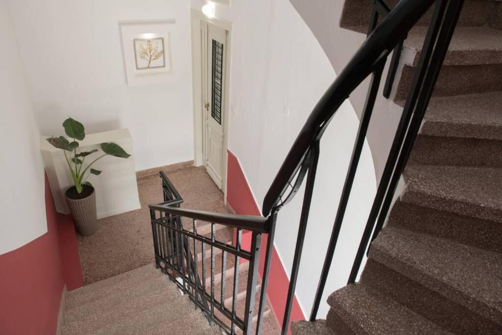 Elegant Apartment In The Heart Of Heraklion Extérieur photo