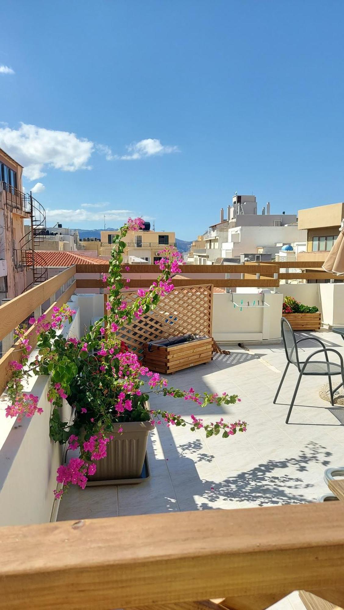 Elegant Apartment In The Heart Of Heraklion Extérieur photo